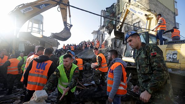 Χαλάσματα μετά τον σεισμό 6,4 Ρίχτερ στην Αλβανία Χαλάσματα μετά τον σεισμό 6,4 Ρίχτερ στην Αλβανία