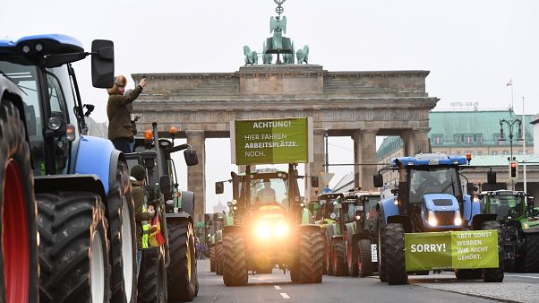 Bauernprotest mit 5.000 Traktoren in Berlin Bauernprotest mit 5.000 Traktoren in Berlin
