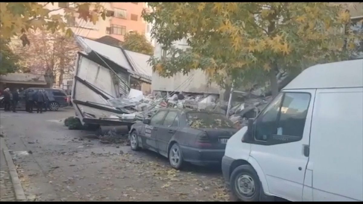 Pánico y solidaridad tras el terremoto en Albania
