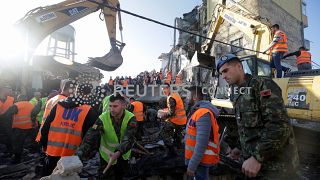 Muerte y destrucción en Albania por un terremoto de 6,4 grados