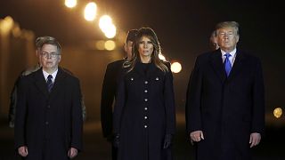 الرئيس الأمريكي دونالد ترامب، والسيدة الأولى ميلانيا ترامب، ونائب وزير الدفاع ديفيد نوركويست- أرشيف رويترز