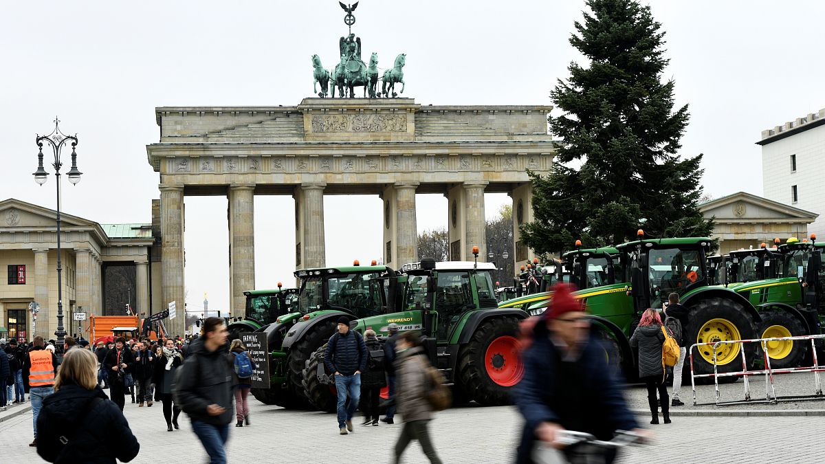 German farmers sow their discontent over agricultural policiies
