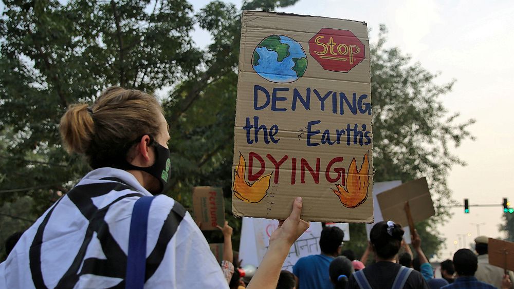 Climat : il faut réduire de moitié les émissions de CO2 d'ici 2030, selon l'ONU