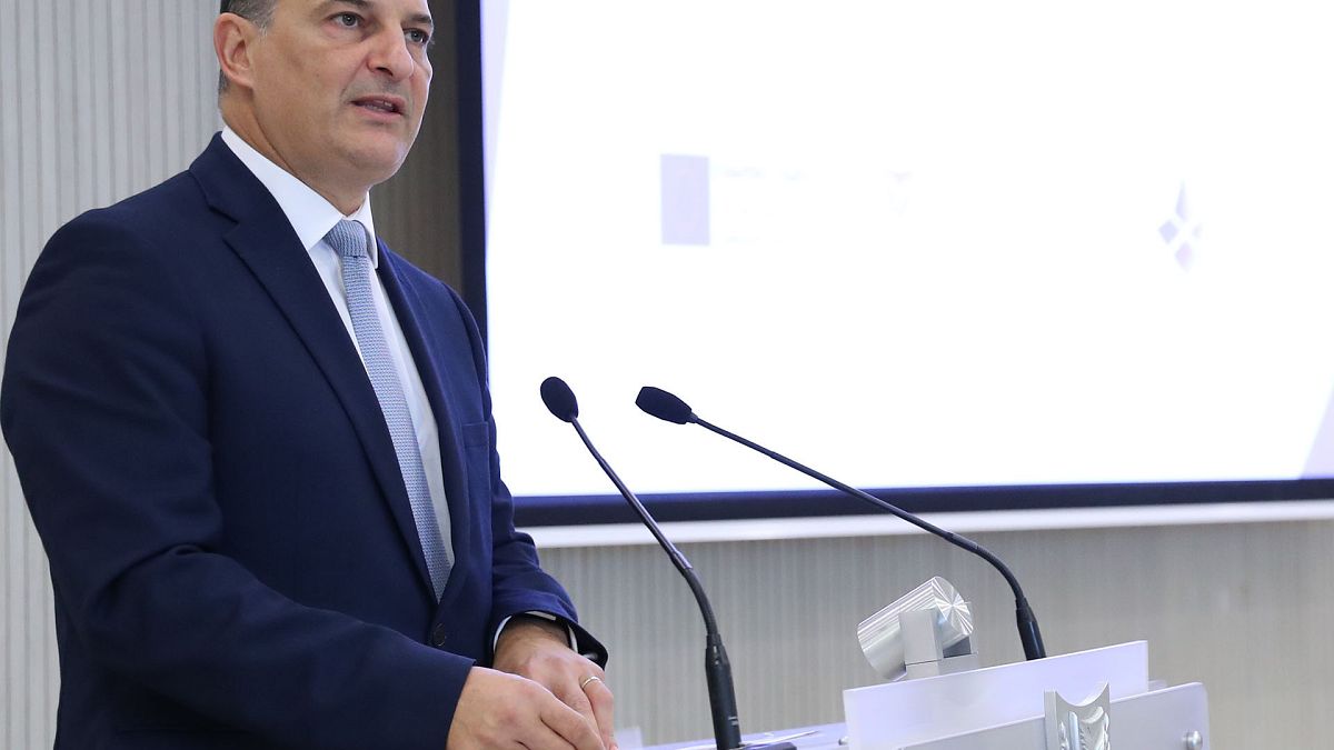 Ο Υπουργός Ενέργειας, Εμπορίου και Βιομηχανίας Γιώργος Λακκοτρύπης 