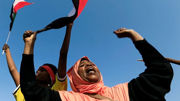 الحكومة السودانية الانتقالية تلغي قانوناً انتهك لسنين طويلة حقوق النساء الحكومة السودانية الانتقالية تلغي قانوناً انتهك لسنين طويلة حقوق النساء