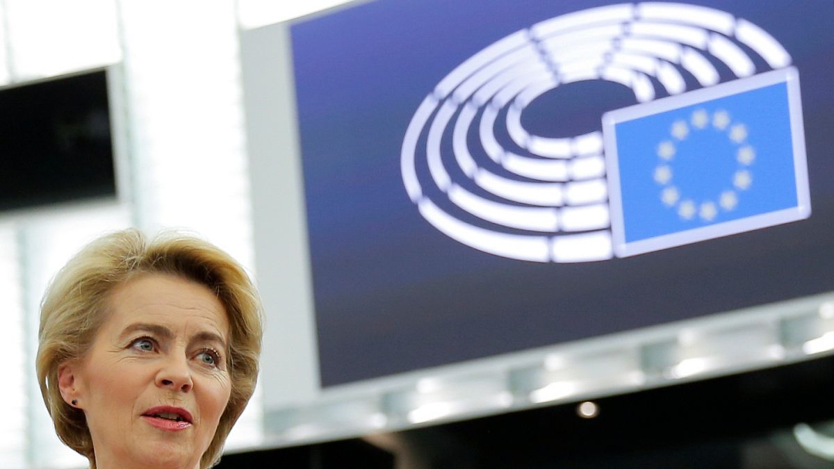 Европарламент утвердил состав Еврокомиссии, которую возглавит Урсула фон дер Ляйен