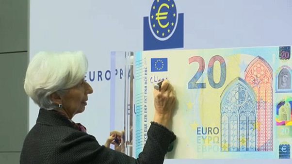 Felkerült Christine Lagarde neve az első euróbankjegyre Felkerült Christine Lagarde neve az első euróbankjegyre
