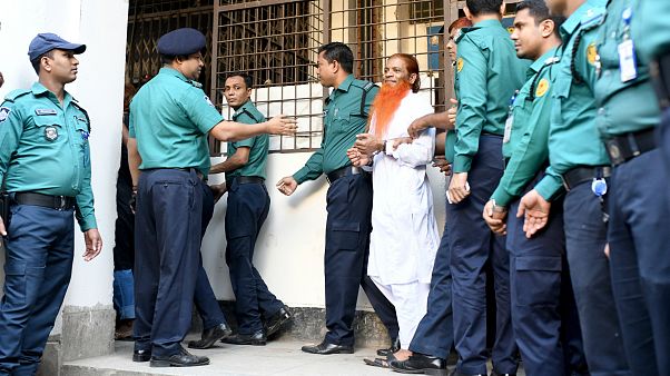 Bangladeş'te idama mahkum edilen Holey Artisan Restoran saldırganlarından biri mahkemeye getirildi Bangladeş'te idama mahkum edilen Holey Artisan Restoran saldırganlarından biri mahkemeye getirildi