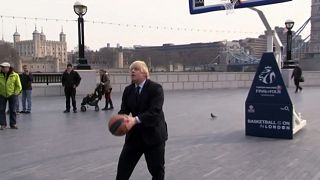 Boris Johnson, una carriera da "showman" segnata da alti e bassi