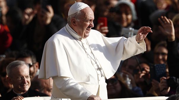 Papa Francis, Vatikan'ı sarsan yolsuzluk skandalının ardından Mali Müfettişi'ni değiştirdi Papa Francis, Vatikan'ı sarsan yolsuzluk skandalının ardından Mali Müfettişi'ni değiştirdi