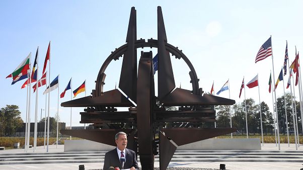 Türkiye, NATO ile ortaya çıkan 'YPG krizinde' talepleri karşılanana kadar geri adım atmayacak Türkiye, NATO ile ortaya çıkan 'YPG krizinde' talepleri karşılanana kadar geri adım atmayacak