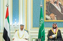 شاهد: محمد بن سلمان في الإمارات والملف اليمني وأرامكو على طاولة النقاش