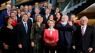 أعضاء المفوضية الأوروبية برئاسة الألمانية أورسولا فون دير لاين
