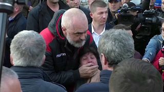 Uccisa dal terremoto la fidanzata del figlio del premier albanese