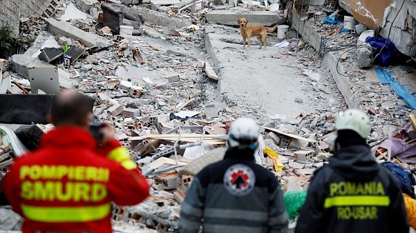 Miles de personas sin techo tras el terremoto en Albania Miles de personas sin techo tras el terremoto en Albania