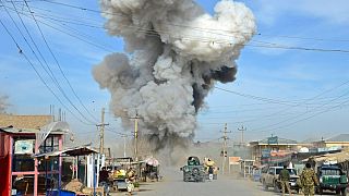 بر اثر انفجار بمب کنار جاده‌‌ای در قندوز افغانستان ۱۵ غیرنظامی کشته شدند