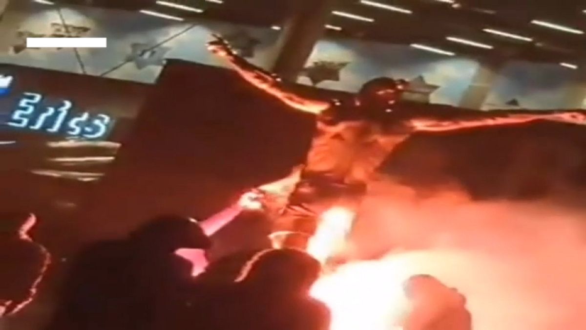 Wütend auf Zlatan (38): Statue in Malmö in Brand gesetzt