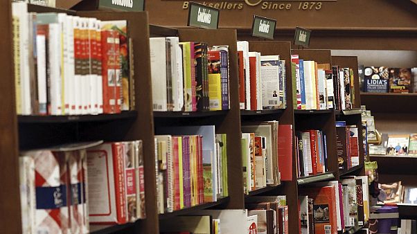 Book Friday vs Black Friday - Διαβάζω και δεν ξοδεύω Book Friday vs Black Friday - Διαβάζω και δεν ξοδεύω