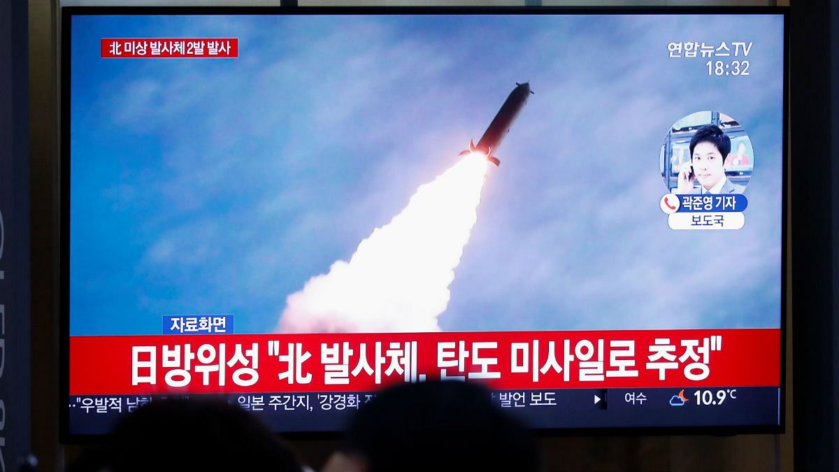 رهبر کره شمالی از آزمایش «موفقیت‌آمیز» دو موشک اظهار رضایت کرد