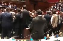 Ρωμαϊκή αρένα η ιταλική βουλή λόγω ESM