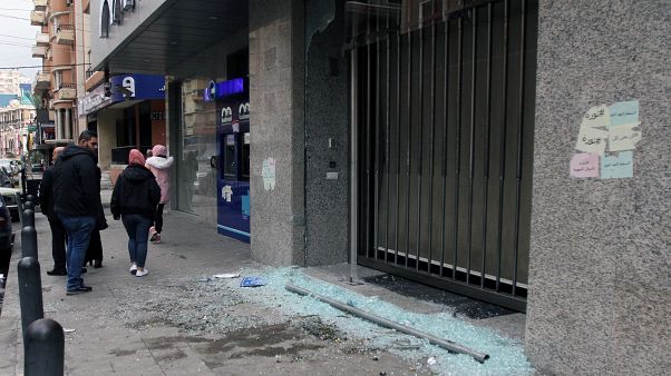 Lübnan: 'İflasın ya da mali çöküşün eşiğinde değiliz' Lübnan: 'İflasın ya da mali çöküşün eşiğinde değiliz'
