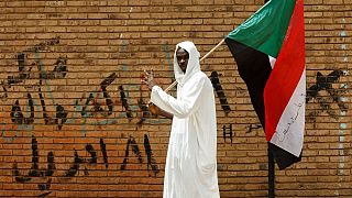 لغو قانون مقابله با «بی‌عفتی» زنان در سودان؛ حزب عمرالبشیر منحل شد