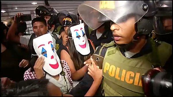 Protesta en Perú contra el precio del billete de metro Protesta en Perú contra el precio del billete de metro