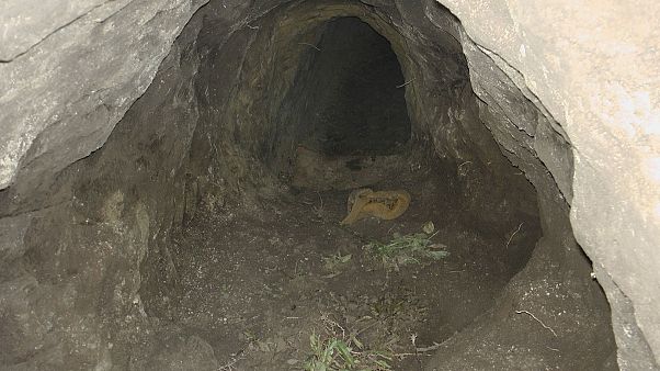 Álcázott, illegális alagutak a szerb-magyar határ alatt Álcázott, illegális alagutak a szerb-magyar határ alatt