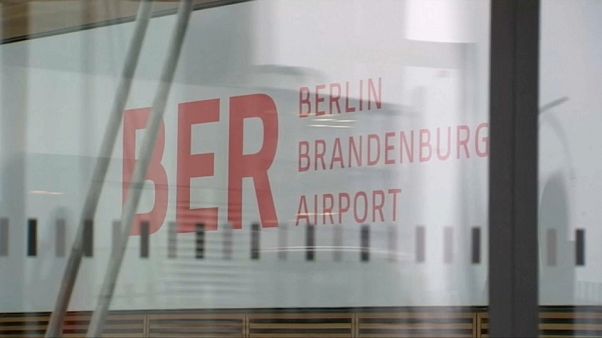Pannen-Flughafen BER soll am 31. Oktober 2020 öffnen Pannen-Flughafen BER soll am 31. Oktober 2020 öffnen
