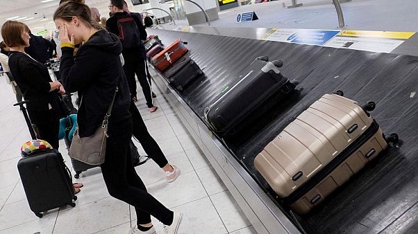 Berlin'de havaalanında 2. Dünya Savaşı'ndan kalma bomba uçuşları durdurdu Berlin'de havaalanında 2. Dünya Savaşı'ndan kalma bomba uçuşları durdurdu