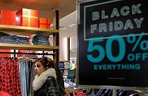Ist der Black Friday schlecht für die Umwelt? Euronews fragt nach