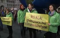 A budapesti FFF-tüntetés klímavészhelyzet kihirdetését követelte