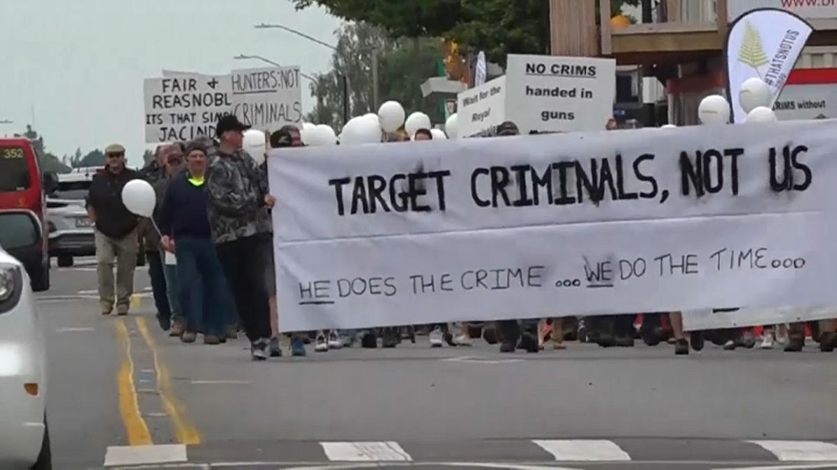 مذبحة المسجدين: مالكو الأسلحة في نيوزيلندا يحتجون على تشريع جديد يقيد حيازة السلاح الناري