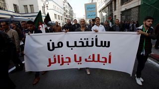 الجزائر: مظاهرات في العاصمة تأييدا للانتخابات الرئاسية