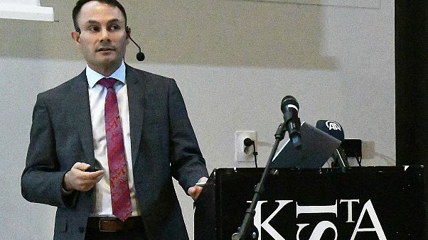 İsveç Farklı Renkler Partisi lideri Türk kökenli siyasetçi Mikail Yüksel İsveç Farklı Renkler Partisi lideri Türk kökenli siyasetçi Mikail Yüksel