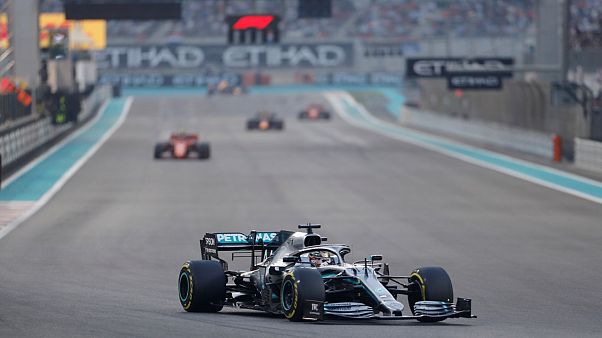 Luis Hamilton Formula 1 sezonun son yarışı Abu Dabi ayağını kazandı Luis Hamilton Formula 1 sezonun son yarışı Abu Dabi ayağını kazandı
