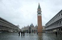 Venedikliler ikiye bölünmeye beşinci referandumda da hayır dedi