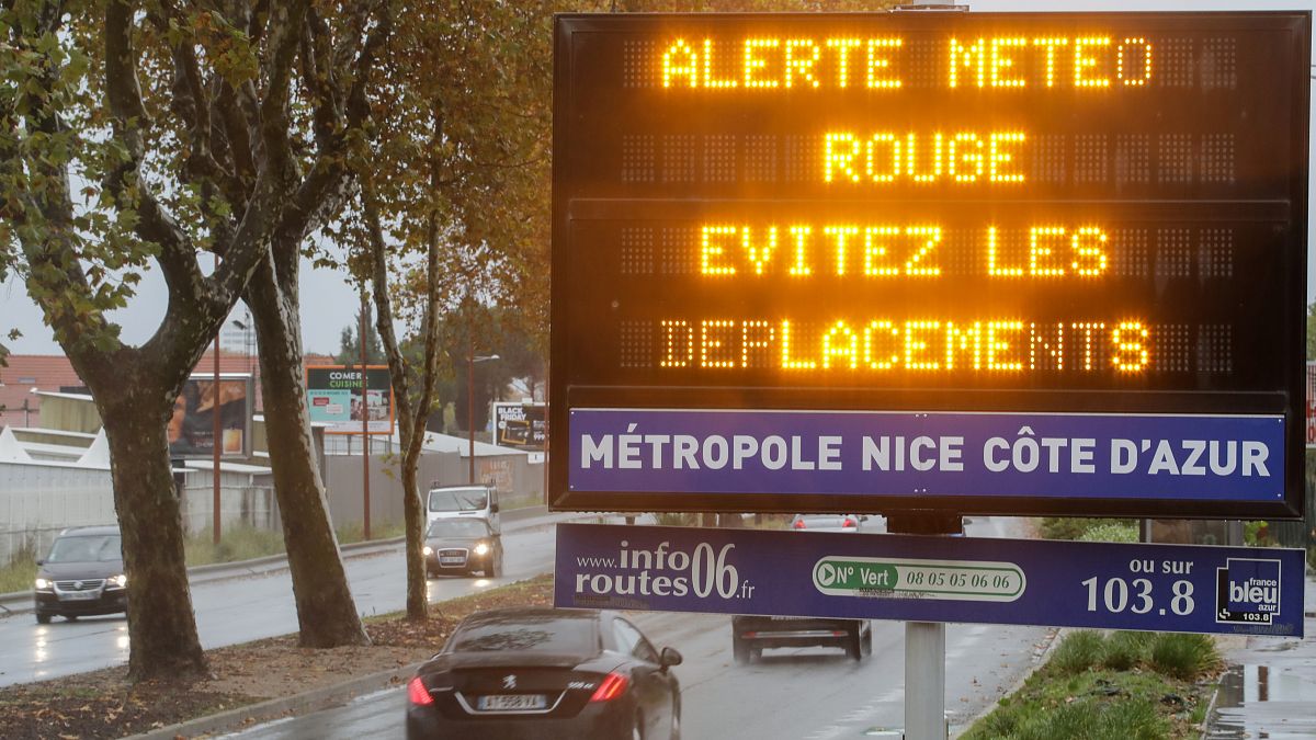 Mindestens sechs Tote bei Unwettern in Frankreich