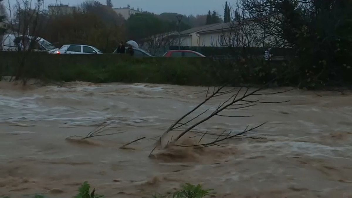 فيديو: خمسة قتلى في فيضانات فرنسا بينهم ثلاثة رجال إنقاذ 