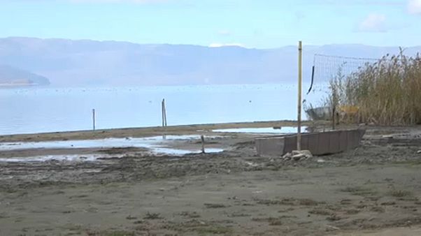 Trockenheit, Regenmangel: Der Prespasee verschwindet Trockenheit, Regenmangel: Der Prespasee verschwindet