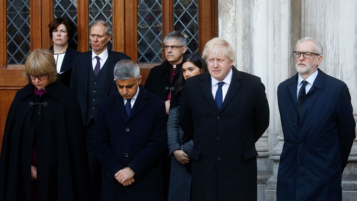 مراسم تكريم ضحيتي الهجوم الإرهابي في العاصمة البريطانية لندن