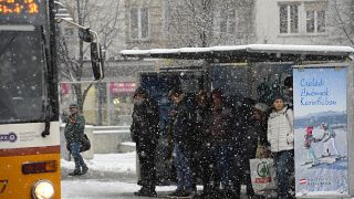 Közlekedési káoszt okozott a havazás Magyarországon