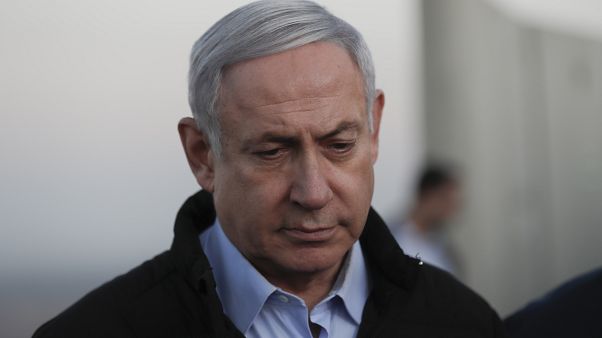 Netanyahu'nun yolsuzluk iddianamesi mecliste, 300'ten fazla şahit var Netanyahu'nun yolsuzluk iddianamesi mecliste, 300'ten fazla şahit var