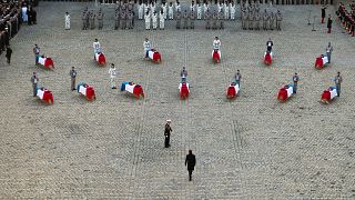 Paris: Trauerfeier für 13 in Mali getötete Soldaten