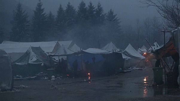 Wildes Lager: "Uns Migranten wird das zugemutet" Wildes Lager: "Uns Migranten wird das zugemutet"