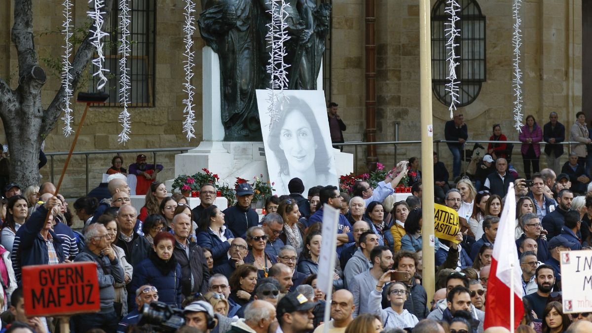 Protesto em La Valetta em memória da jornalista assassinada Caruana Galizia