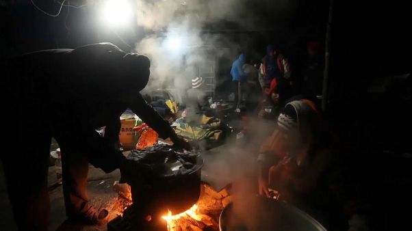 پناهجویان اردوگاه ووچیاک بوسنی با مرگ دست و پنجه نرم میکنند