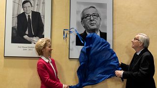 Jean-Claude Juncker portrait unveiled as he hands over to Ursula von der Leyen