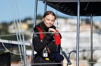 Atlantik'i yelkenliyle aşan Greta Thunberg Lizbon'a ulaştı 