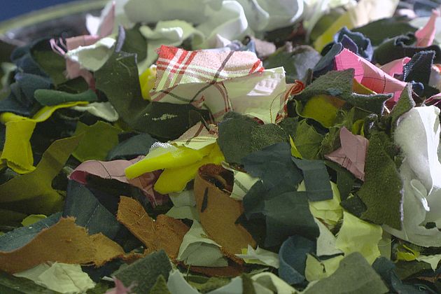 ¿Cómo reciclar los 8 millones de toneladas de residuos textiles que se producen cada año en la UE?